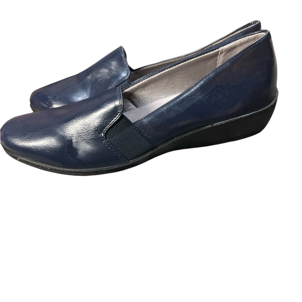 Life Stride Women's Navy Slip-On Loafers